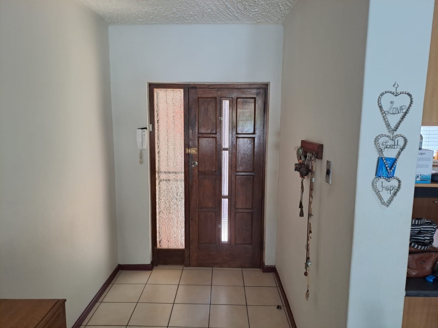 3 Bedroom Property for Sale in Beacon Bay Eastern Cape